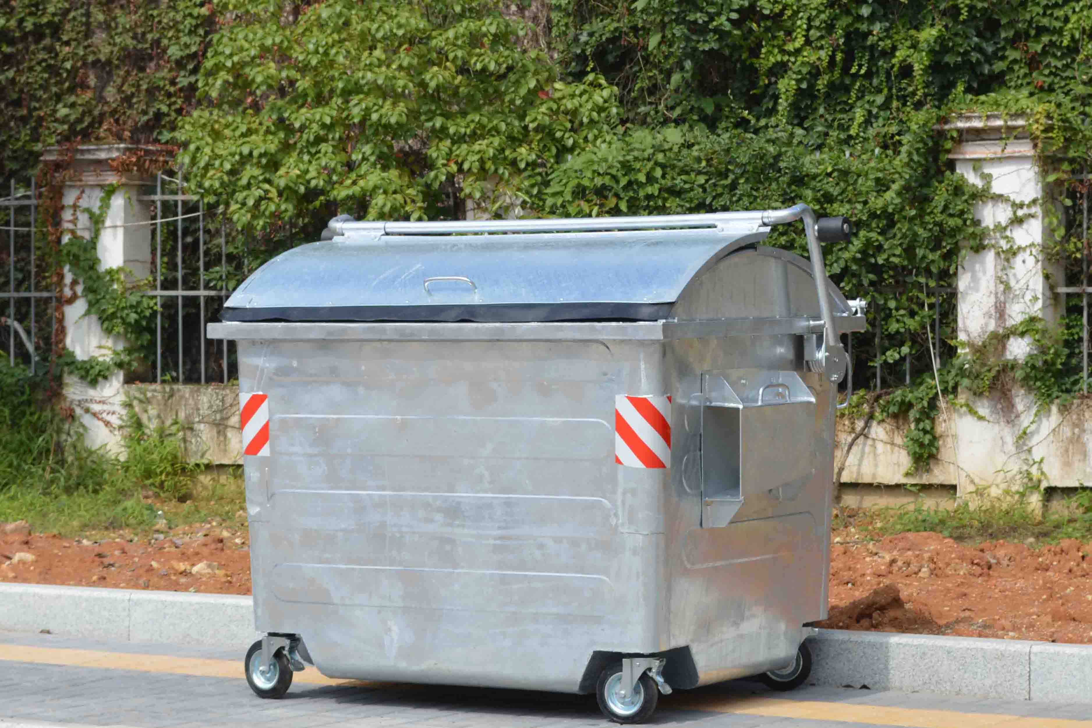 outdoor garbage cans