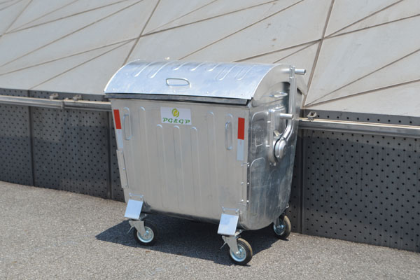 1100l large garbage bins