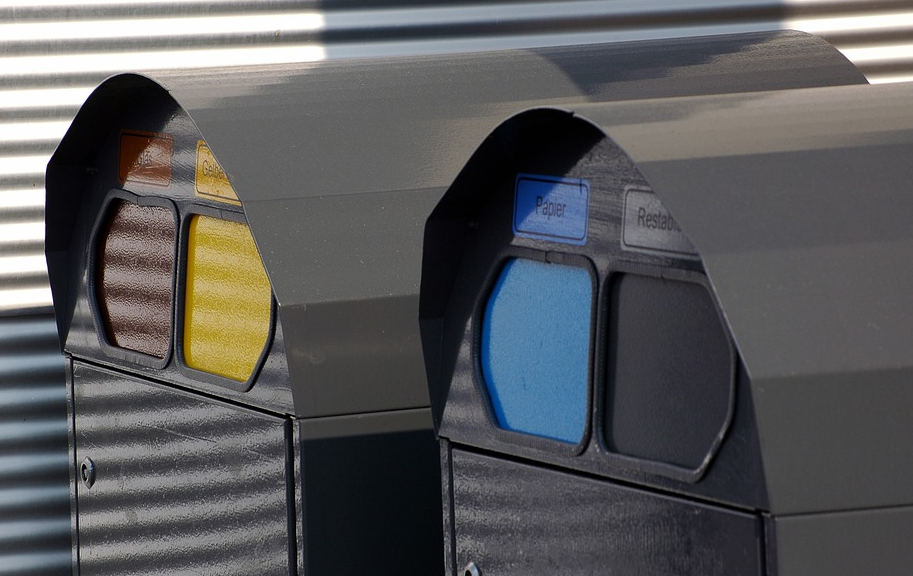 The History of The Outdoor Trash Bins’ Diversification